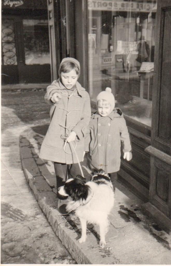 Dominique with Zizou and Jacquou in 1957